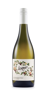Logan Sauvignon Blanc 2010 bottle shot